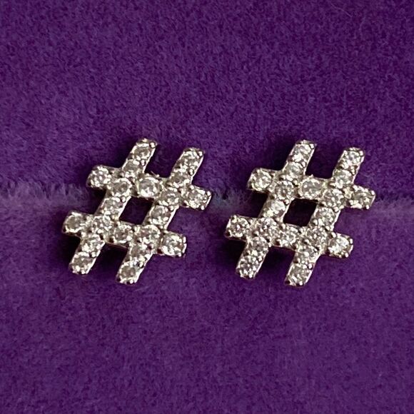 💛 NEW 925 Number Sign & CZ Earrings - Picture 2 of 4